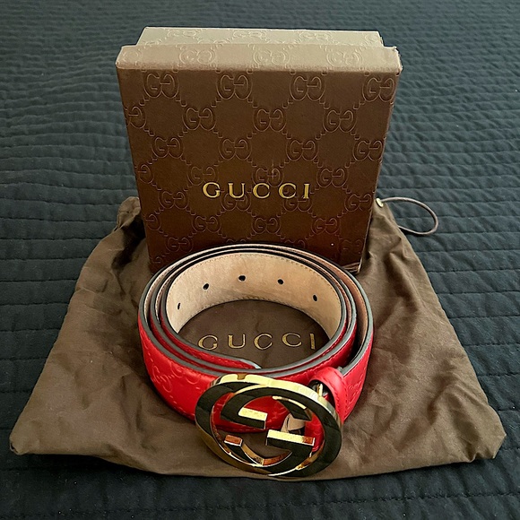 Gucci Interlocking Gold Buckled Red Monochrome Belt - Picture 3 of 6